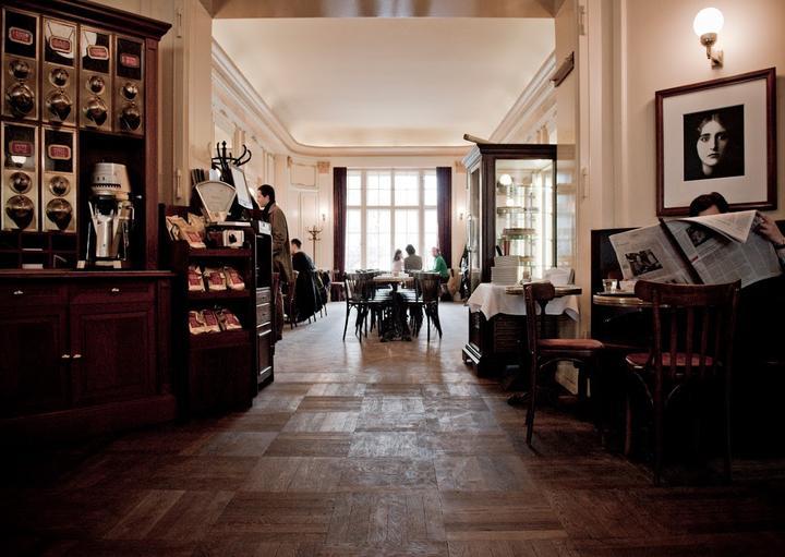 Cafe Einstern