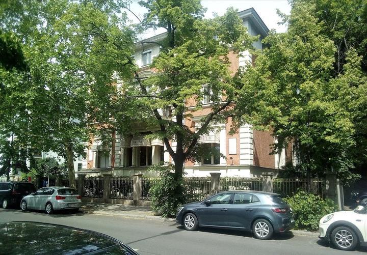 Cafe Einstern