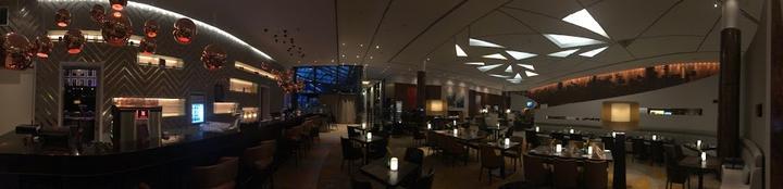 Ellipse Lounge