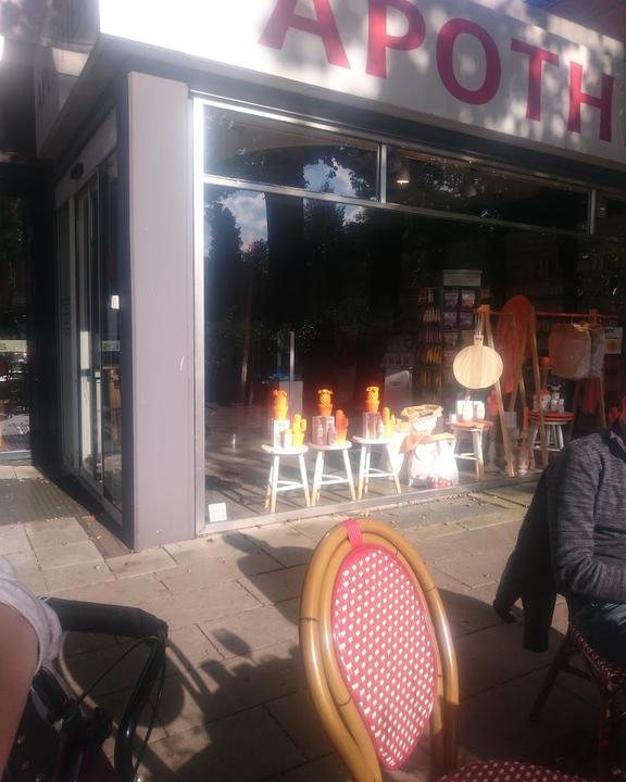 Chez Wilma - Cafe Bar & Petits Delices