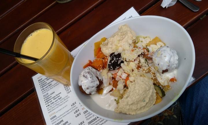 Couscous Schale