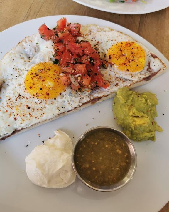 LAX Eatery