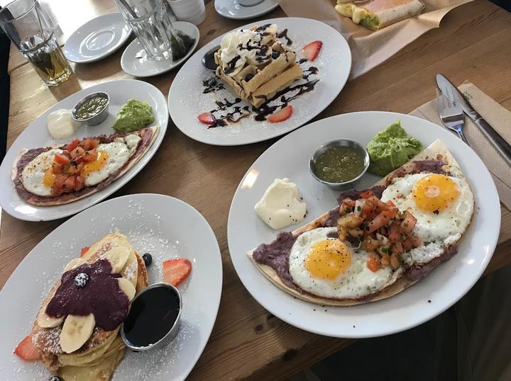 LAX Eatery