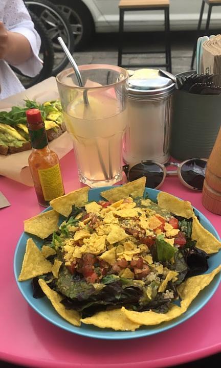 LAX Eatery
