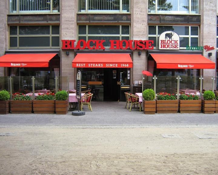 BLOCK HOUSE Karl-Marx-Allee