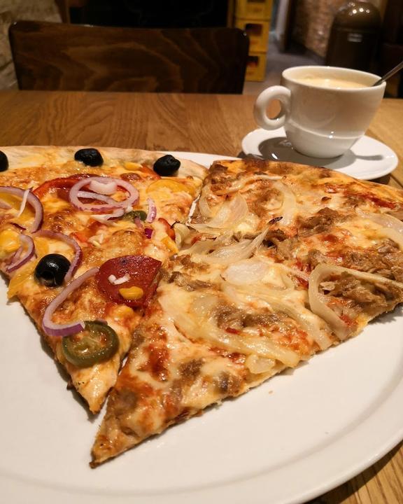 Eatalia Pizza, pasta salate