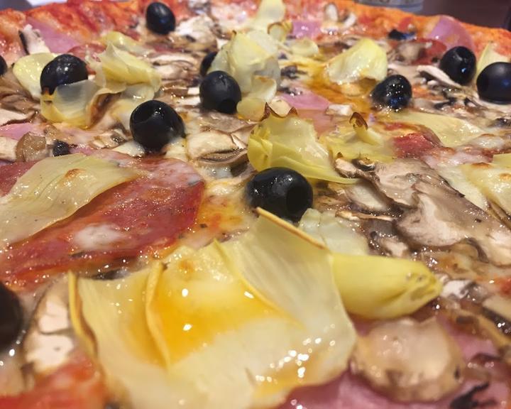 The Pizza Club