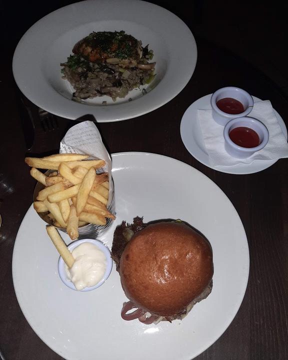 Bichou Bistro & Cafe