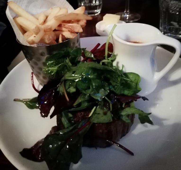 Bichou Bistro & Cafe