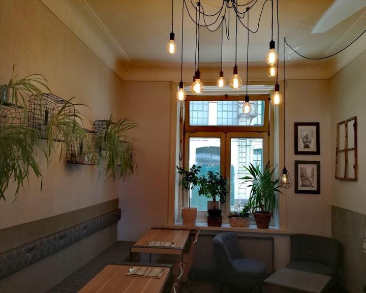 Rooster Cafe