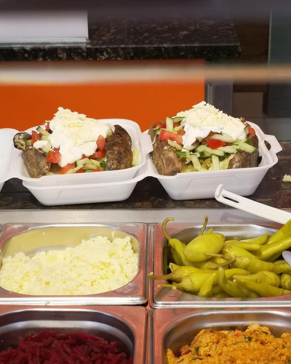 KEKÉ Kebap & Kumpir Haus