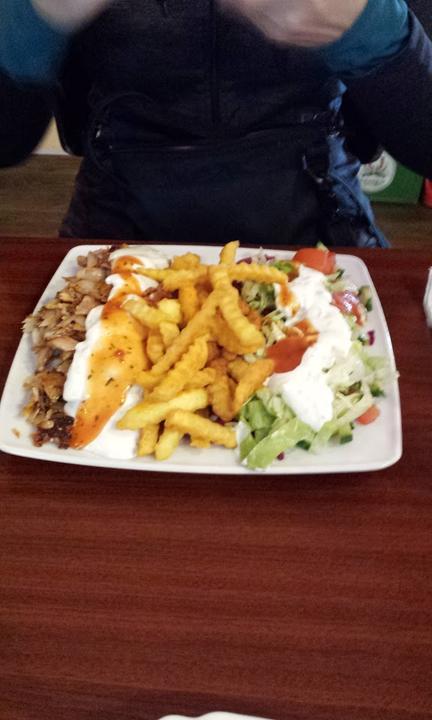 KEKÉ Kebap & Kumpir Haus