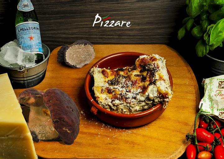 Pizzare Mauer Park