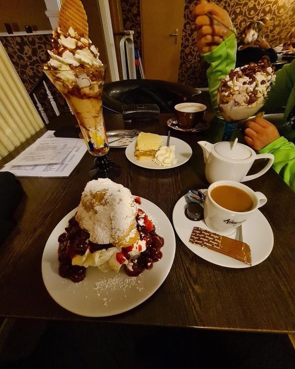 Cafe Colonial