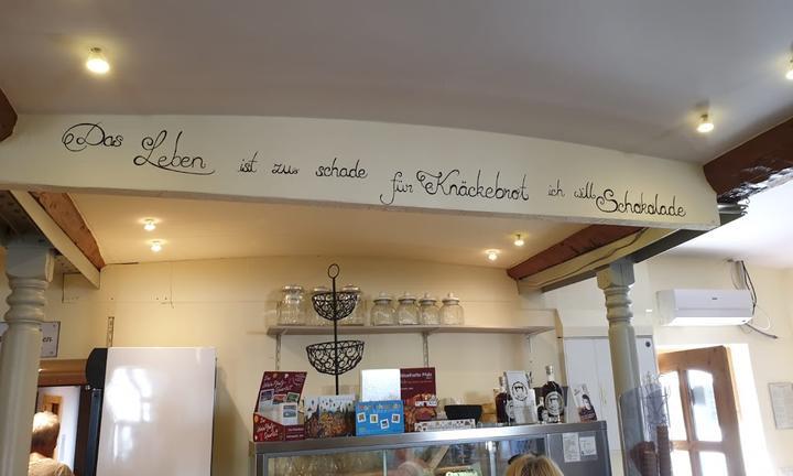 Cafe Nostalgie