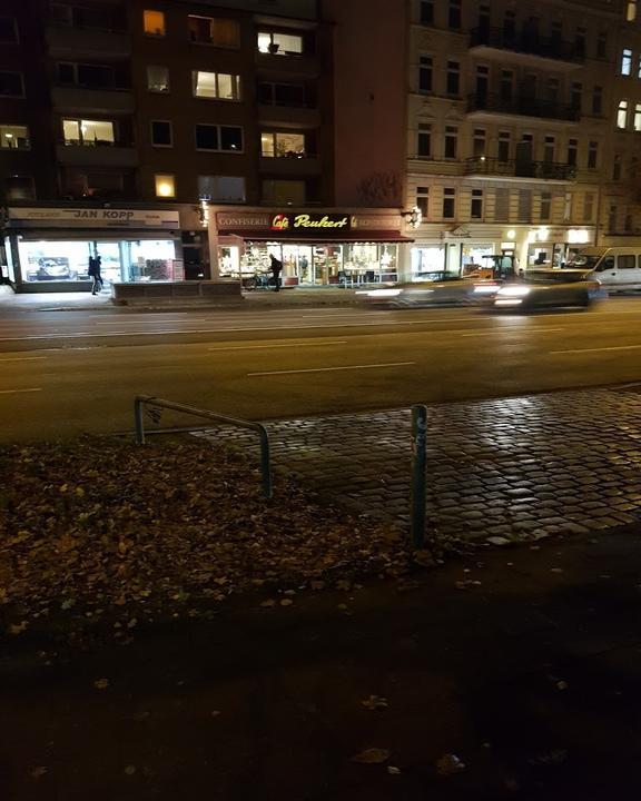 Cafe Peukert