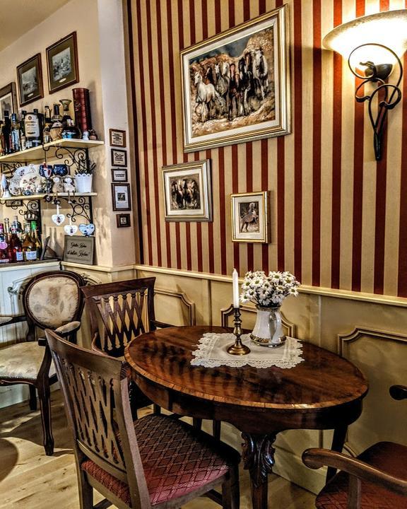 Cafe 28