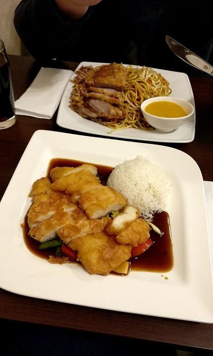 Lee Asia Food & Sushi