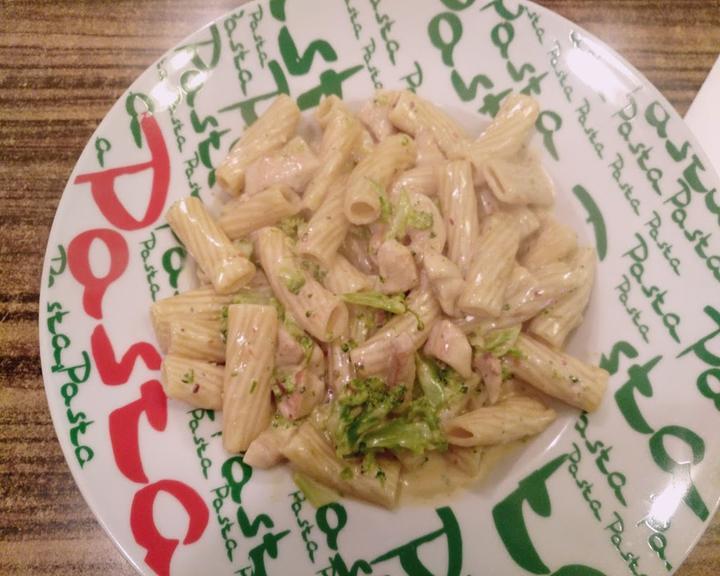 Eataly Pizza, Pasta, Salate