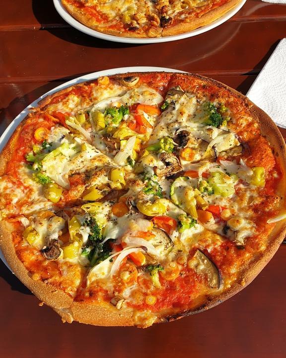 Eataly Pizza, Pasta, Salate