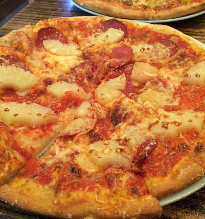 Eataly Pizza, Pasta, Salate