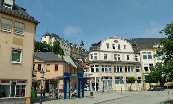 Krug zum Grunen Kranz