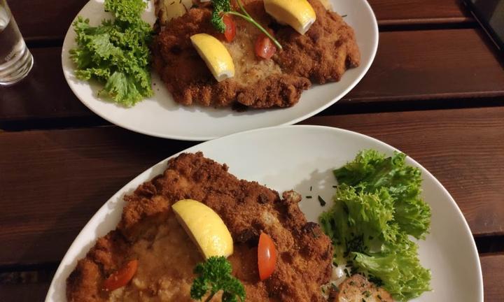 Fellas Restaurant