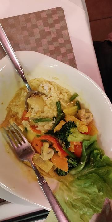 Coco's Tradition Thai Kitchen