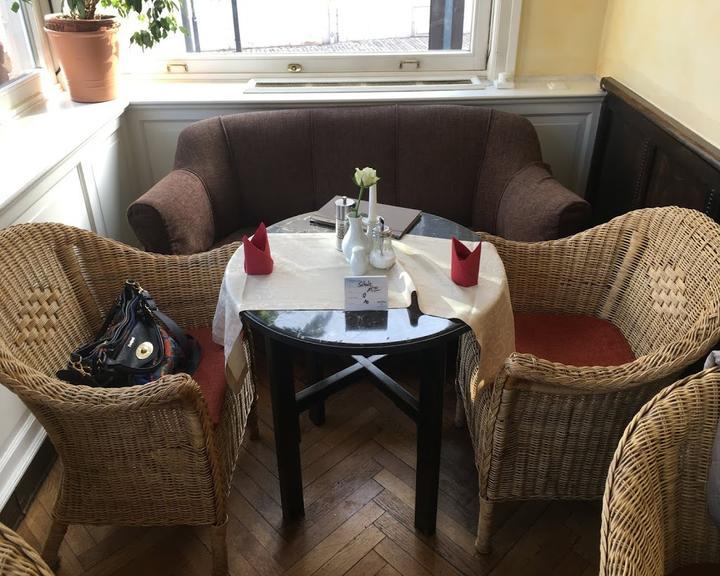 Residenz Cafe & Restaurant
