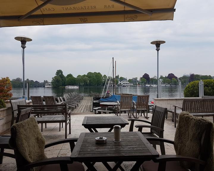 Alster Cliff