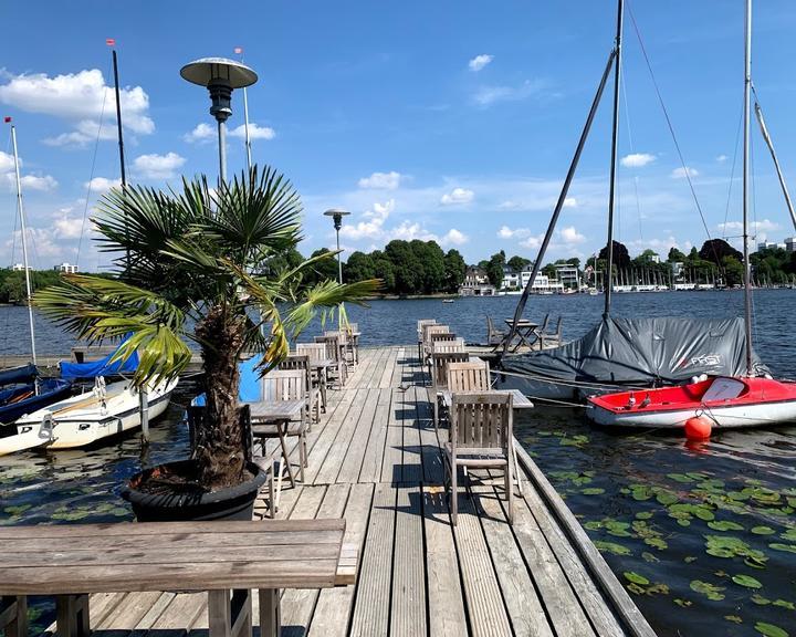 Alster Cliff