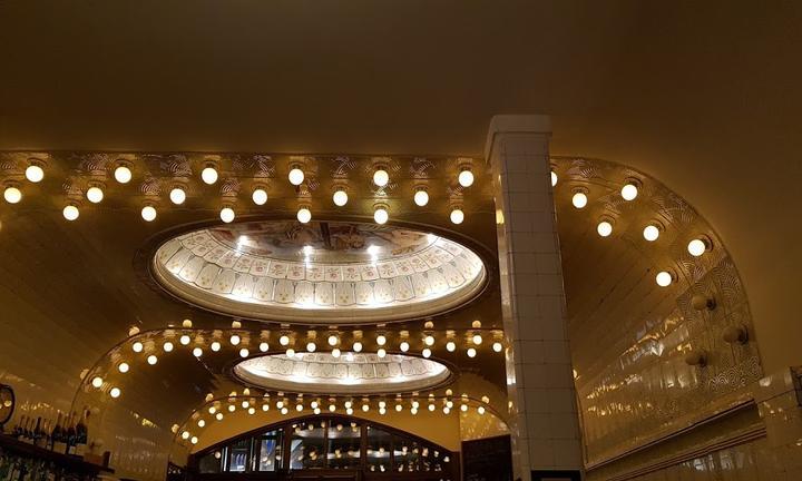 Cafe Paris