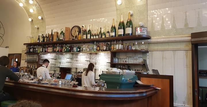Cafe Paris
