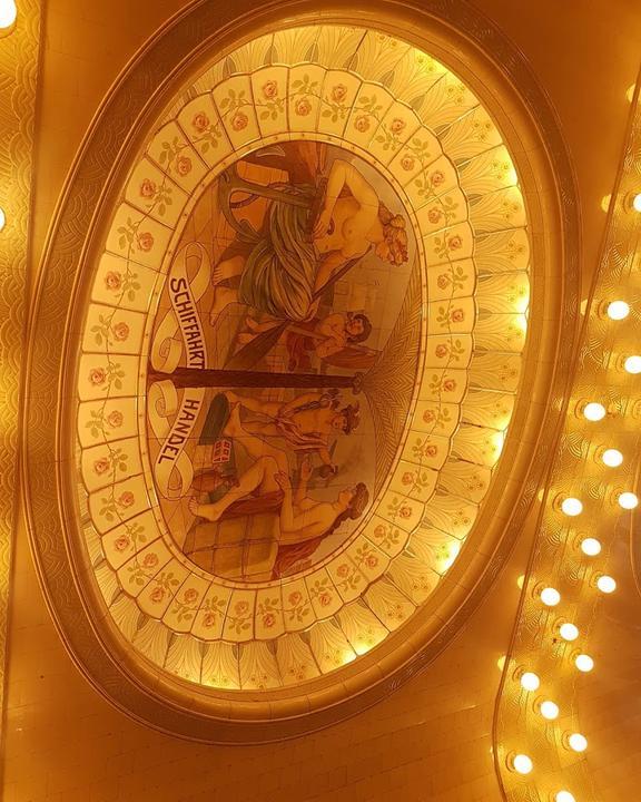 Cafe Paris