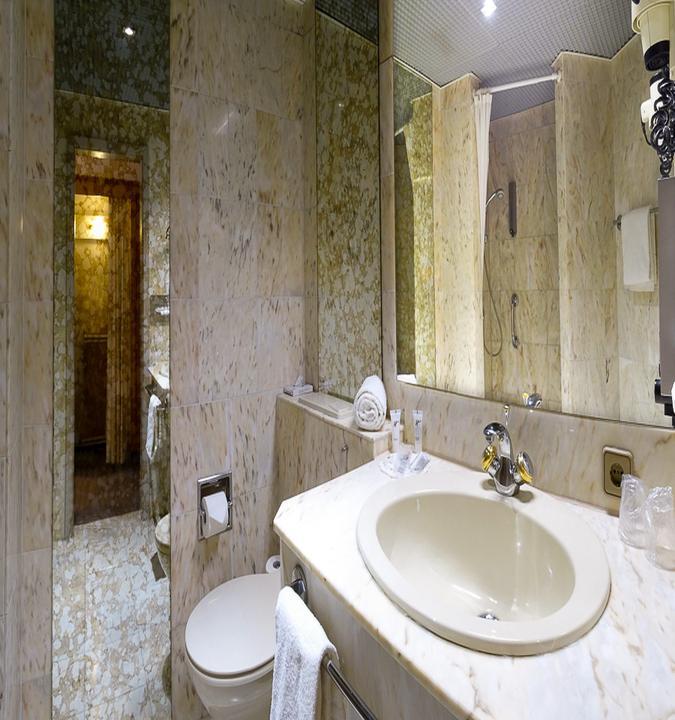 BEST WESTERN Hotel Schmoeker Hof