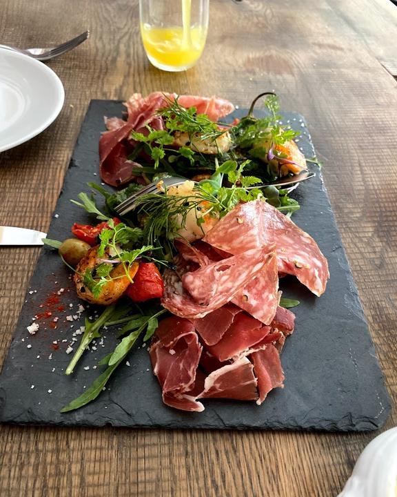 Rocaille Cafe Bistrot Wine Bar