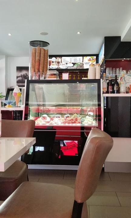 Eiscafe Delfin