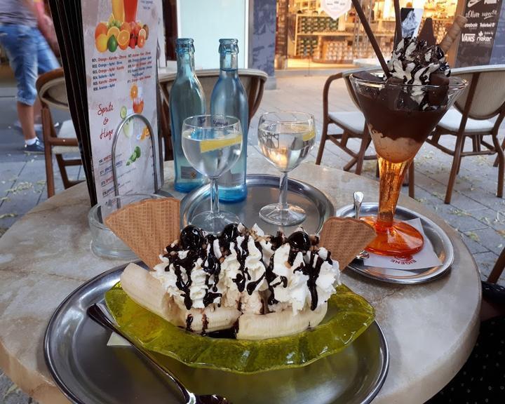 Eis Cafe Cortina