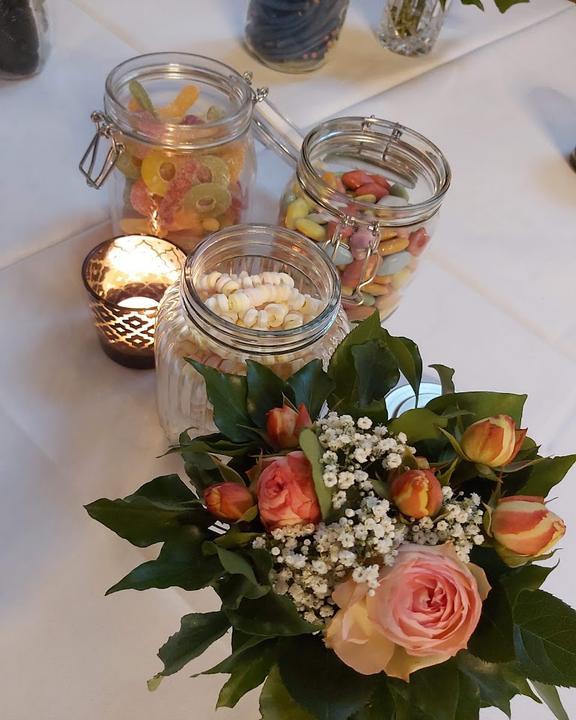 Villari Restaurant & Winebar