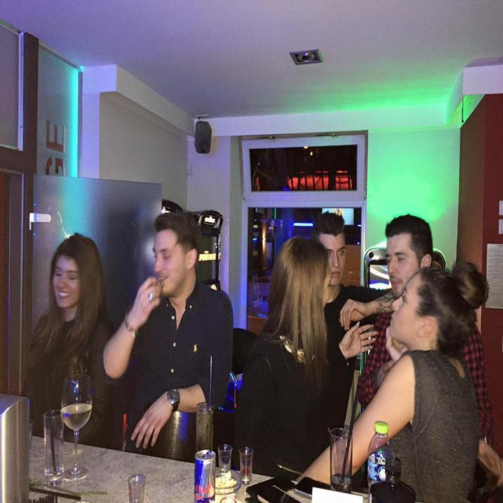 Sortie Bar & Lounge
