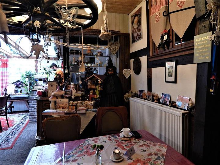 Sonjas Cafe Mit Geschenkestübchen