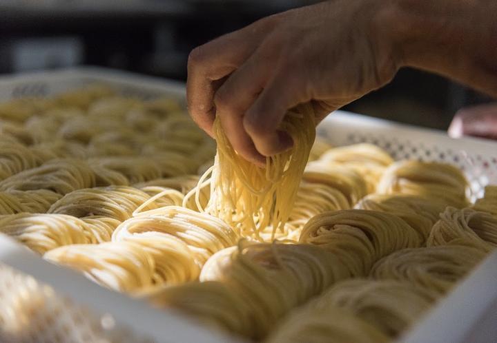 Mani In Pasta