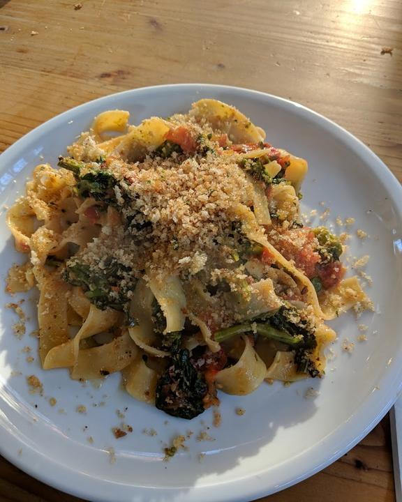 Mani In Pasta
