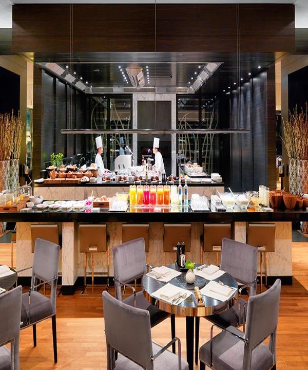 DOX Bar & Lounge