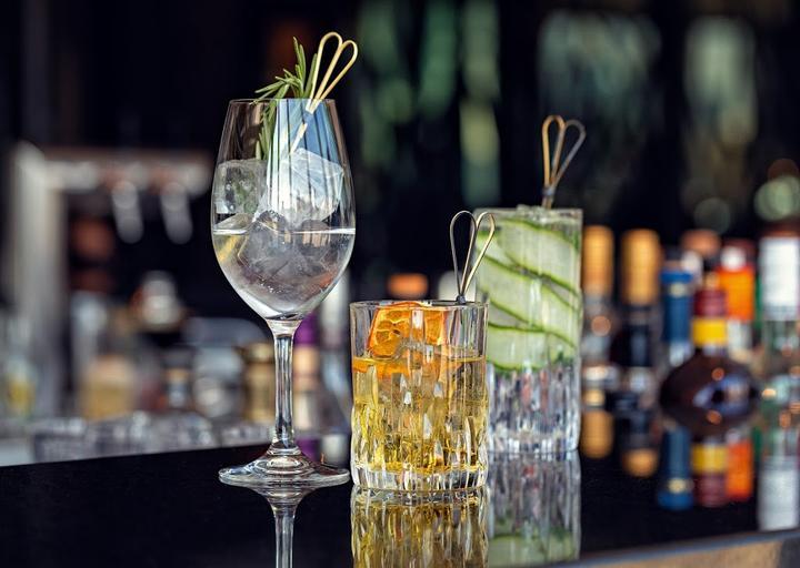 DOX Bar & Lounge