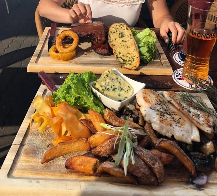 Dhillons Irish Bar & Grill