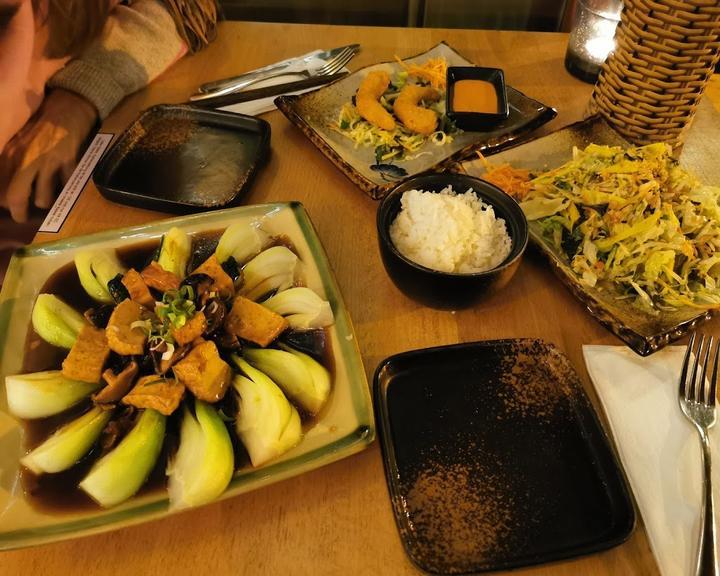 Hum Vegan Cuisine