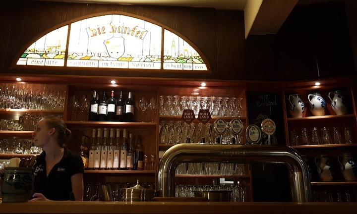 Die Dunkel