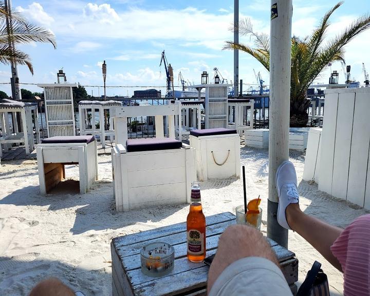 Dock 3 Beachclub
