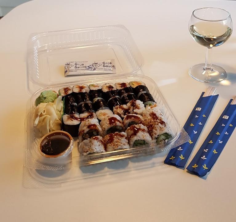 Thai A Dong Sushi Bar